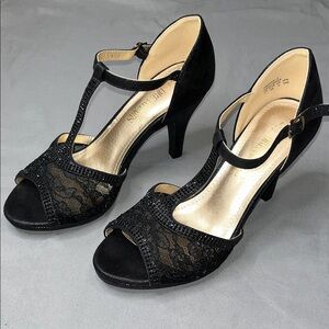 Dream Pairs Elegant Black Beaded T-Strap Heels 7